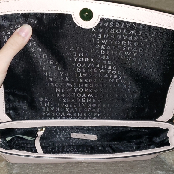 KATE SPADE TWO TONED CROSSBODY - Picture 4 of 6